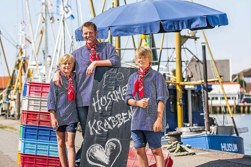 Krabbenfischer-Familie am Husumer Hafen | © Foto Oliver Franke